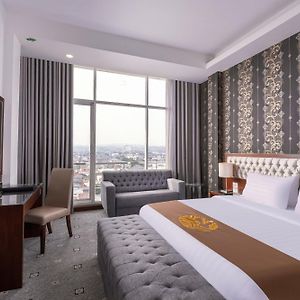 Executive Zimmer mit Kingsize-Bett